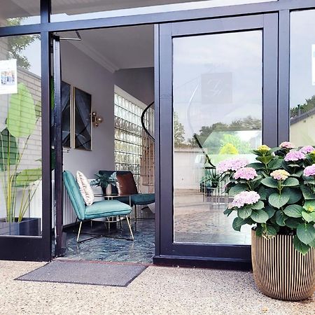 Moderne Maisonette Ferienwohnung Mit Gartenzugang, Nur 7 Gehminuten Zum Strand, Parkplatz & Fahrradunterstellplatz Scharbeutz Luaran gambar