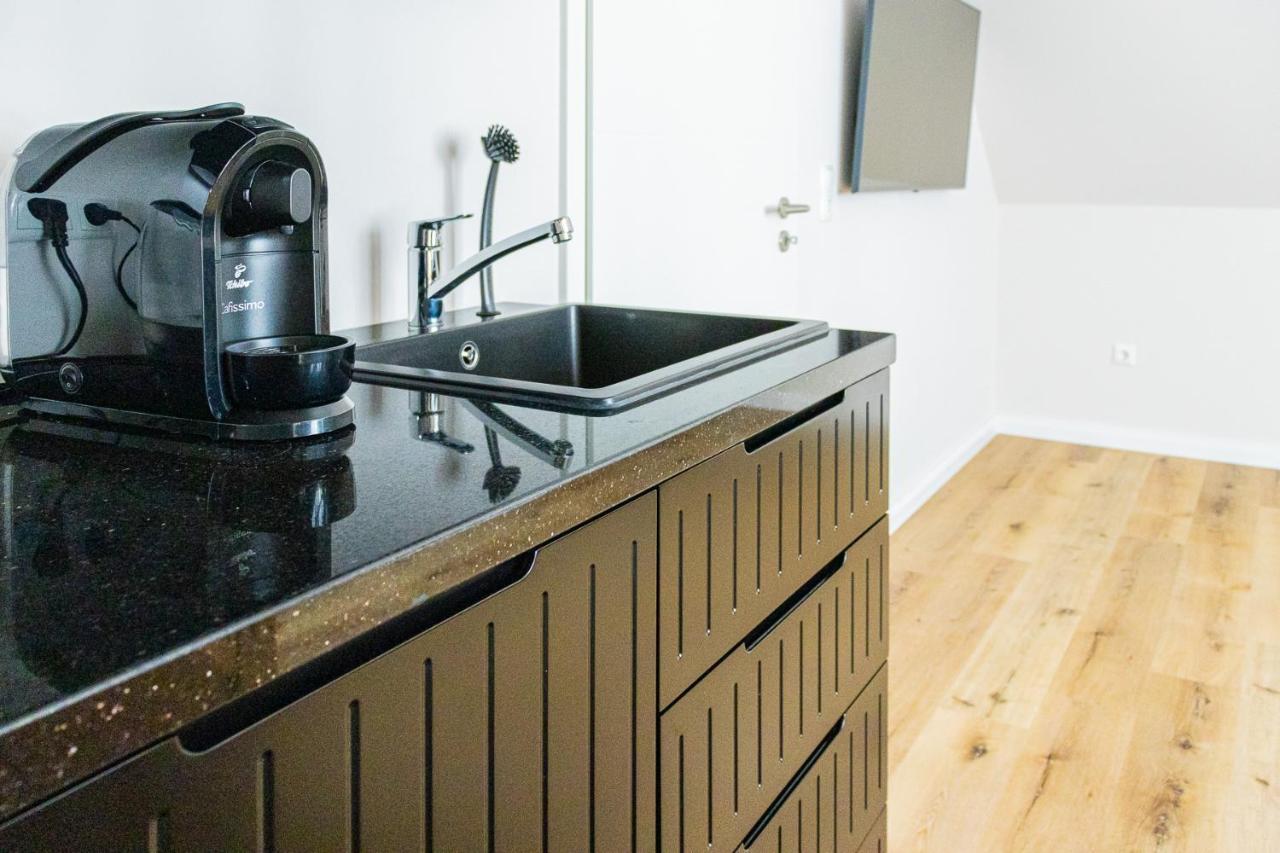 Moderne Maisonette Ferienwohnung Mit Gartenzugang, Nur 7 Gehminuten Zum Strand, Parkplatz & Fahrradunterstellplatz Scharbeutz Luaran gambar