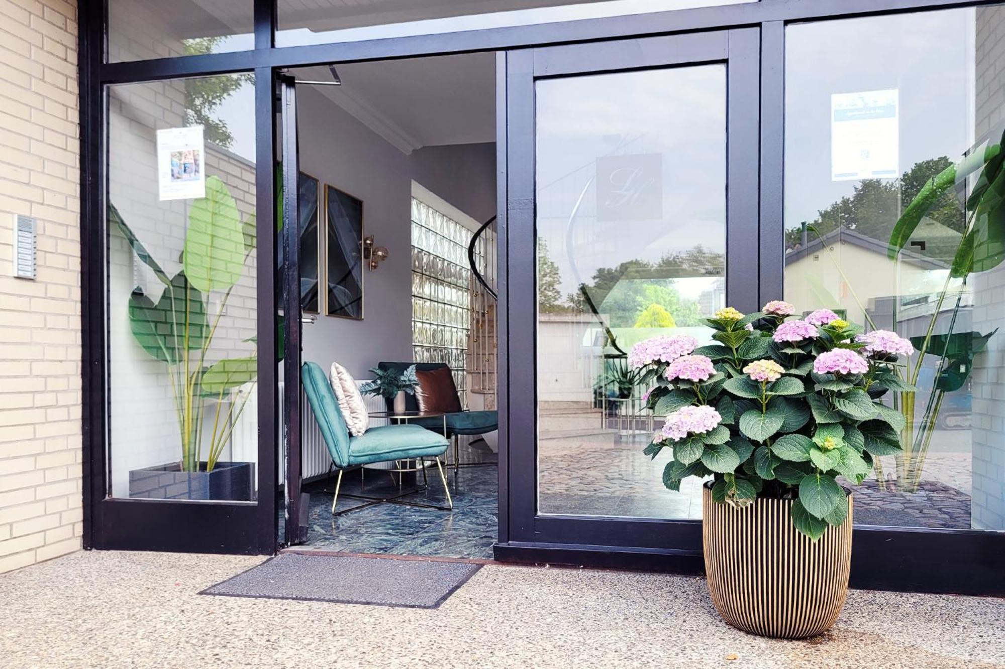 Moderne Maisonette Ferienwohnung Mit Gartenzugang, Nur 7 Gehminuten Zum Strand, Parkplatz & Fahrradunterstellplatz Scharbeutz Luaran gambar